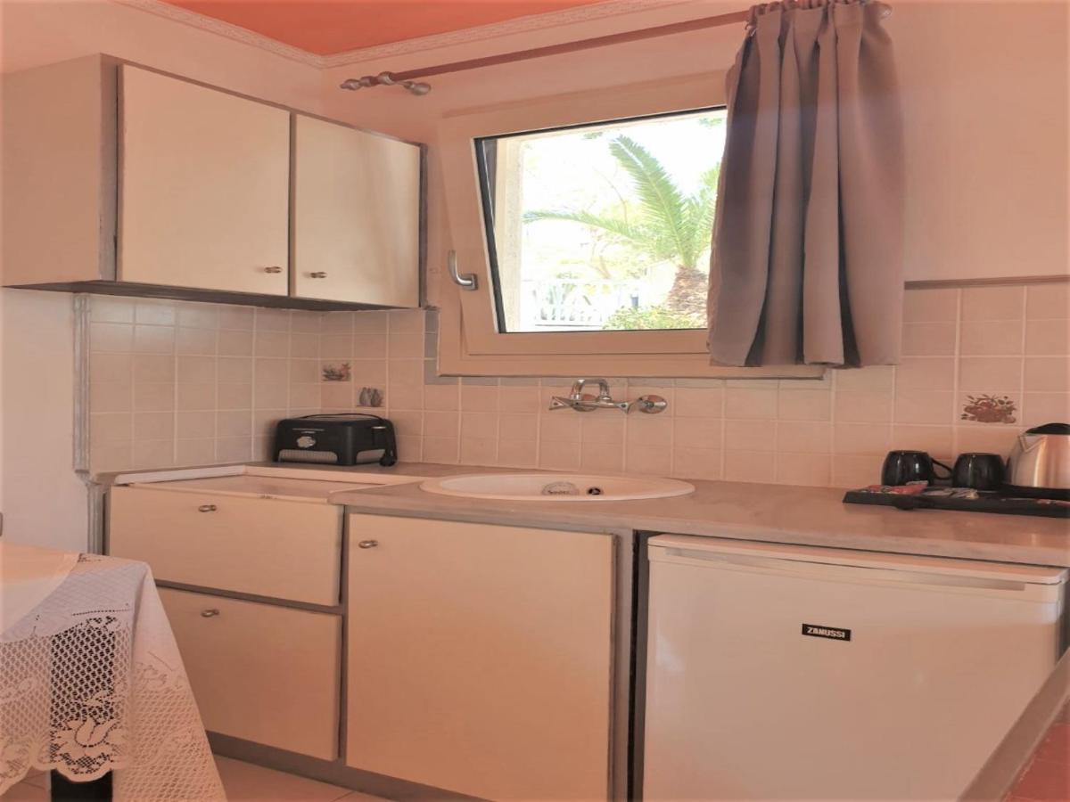 Room In Apartment - Beautiful And Spacious Room Near Cretan Sea Hersonissos  Zewnętrze zdjęcie