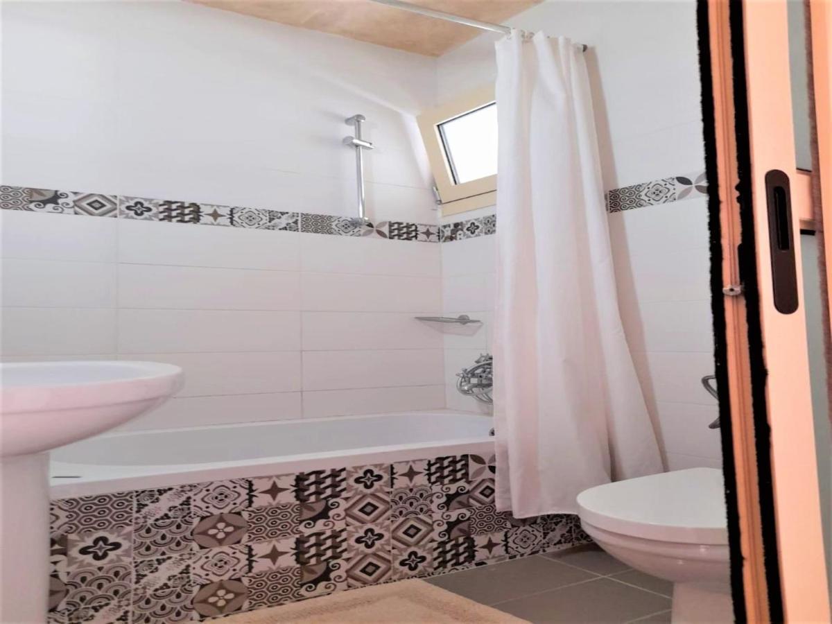 Room In Apartment - Beautiful And Spacious Room Near Cretan Sea Hersonissos  Zewnętrze zdjęcie